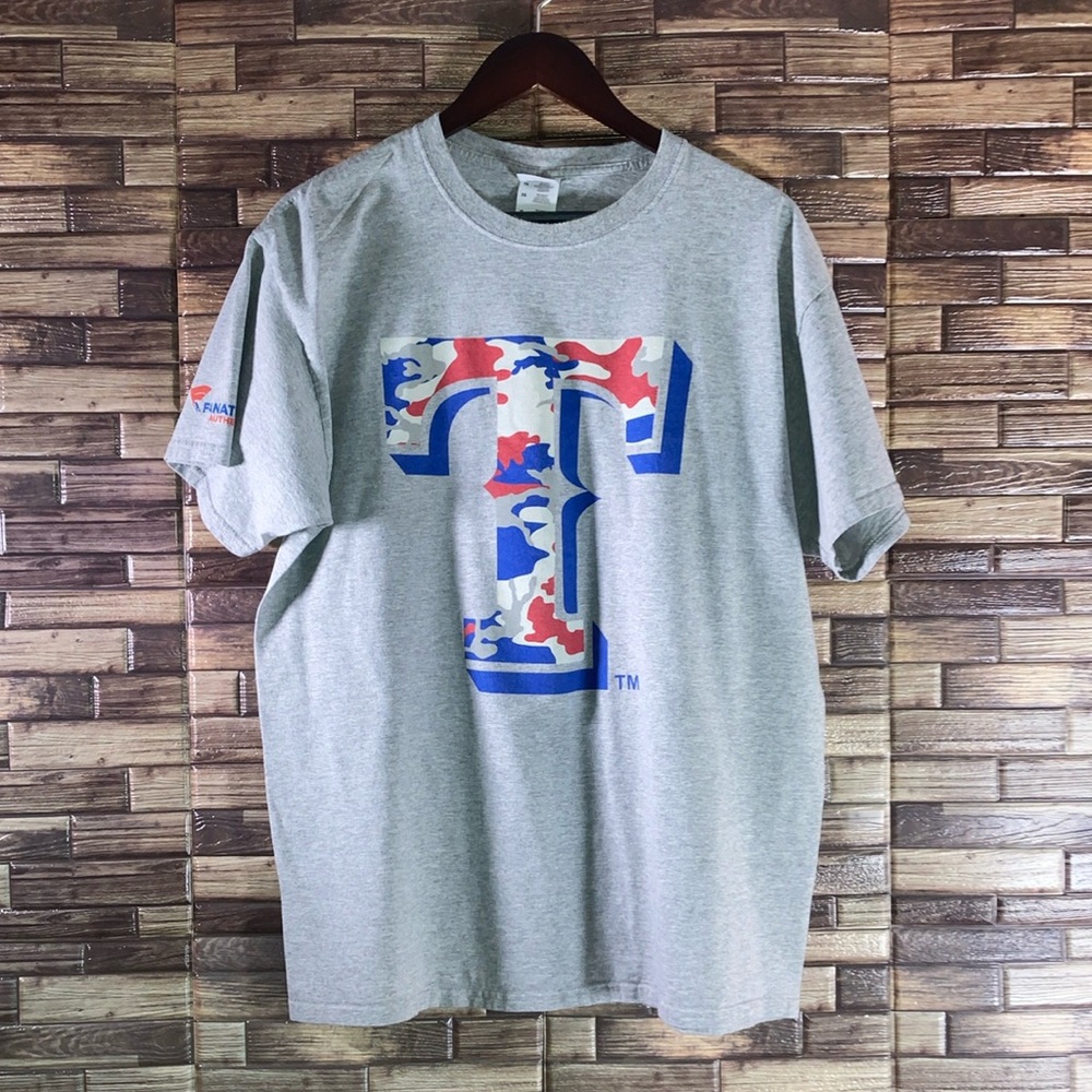 Texas Rangers Camo Logo T-shirt / Fruit Of The Loom / Size XL / Baseball MLB EUC